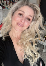 Load image into Gallery viewer, Dream Girl Glow Drops