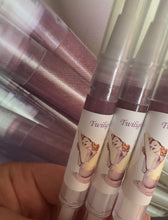 Load image into Gallery viewer, Lip Gel (Gloss twist up pens) ON SALE $10 today!!!!!!!!!!!