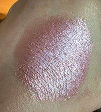 Load image into Gallery viewer, The Roaring Rose Blush and Highlighter in one collection