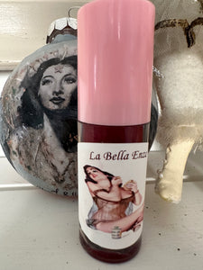 Lush Lips La Bella ENZA moisturizing vegan lipgloss and lipstick in one